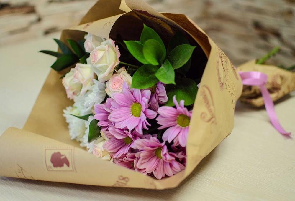 Букет цветов из: Розы и Хризантемы в Старой Кулатке