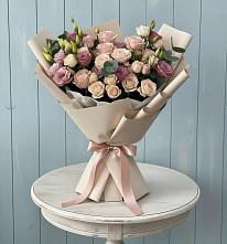 Букет цветов из:  Розы и Лизиантусы #REPLACE_PRED# Старой Кулатке