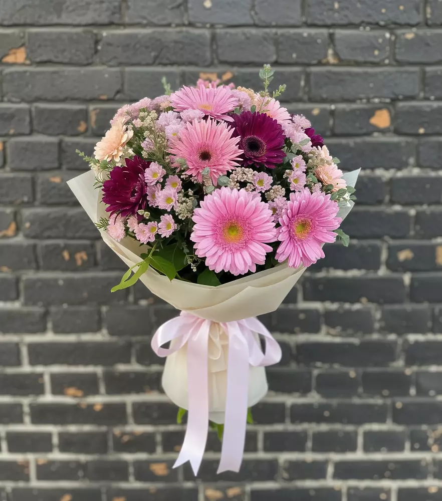 Букет цветов из: Герберы и Хризантемы в Старой Кулатке