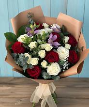 Букет цветов из:  Розы и Альстромерии в Старой Кулатке