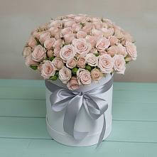 Цветочная композиция из Розы в шляпной коробке в Старой Кулатке