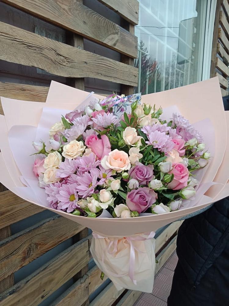 Букет цветов из: Розы и Хризантемы в Старой Кулатке