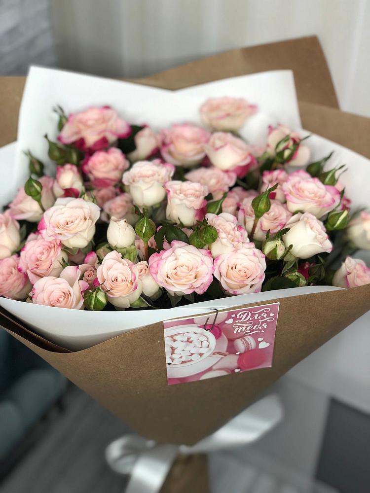 Букет цветов из: Розы в Старой Кулатке