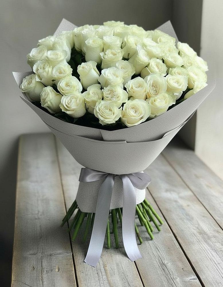 Букет 35 Белых роз в Старой Кулатке