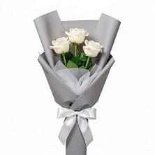 Букет 3 белые розы в Старой Кулатке