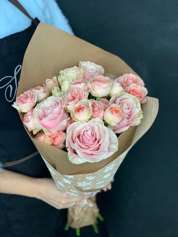 Букет цветов из: Хризантемы и Розы в Старой Кулатке