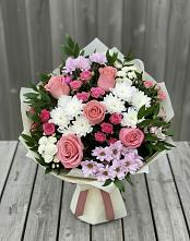 Букет цветов из:  Альстромерии, Гвоздики, Розы и Хризантемы в Старой Кулатке