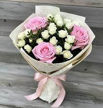 Букет цветов из:  Розы в Старой Кулатке