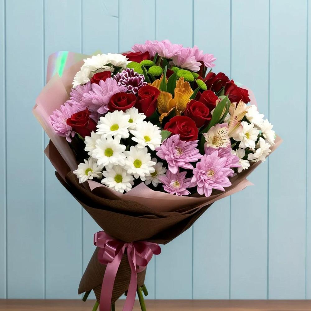 Букет цветов из: Розы, Хризантемы и Альстромерии в Старой Кулатке