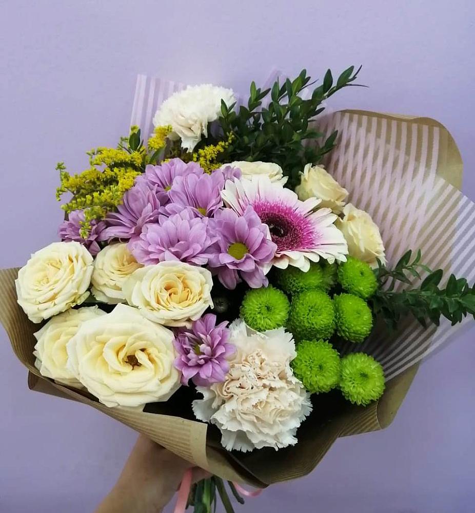 Букет цветов из: Хризантемы, Розы, Гвоздики и Герберы в Старой Кулатке