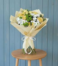 Букет цветов из:  Хризантемы и Розы в Старой Кулатке