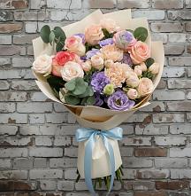 Букет цветов из:  Розы, Лизиантусы и Гвоздики в Старой Кулатке