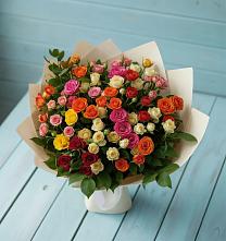Букет Микс из разноцветных кустовых роз в Старой Кулатке